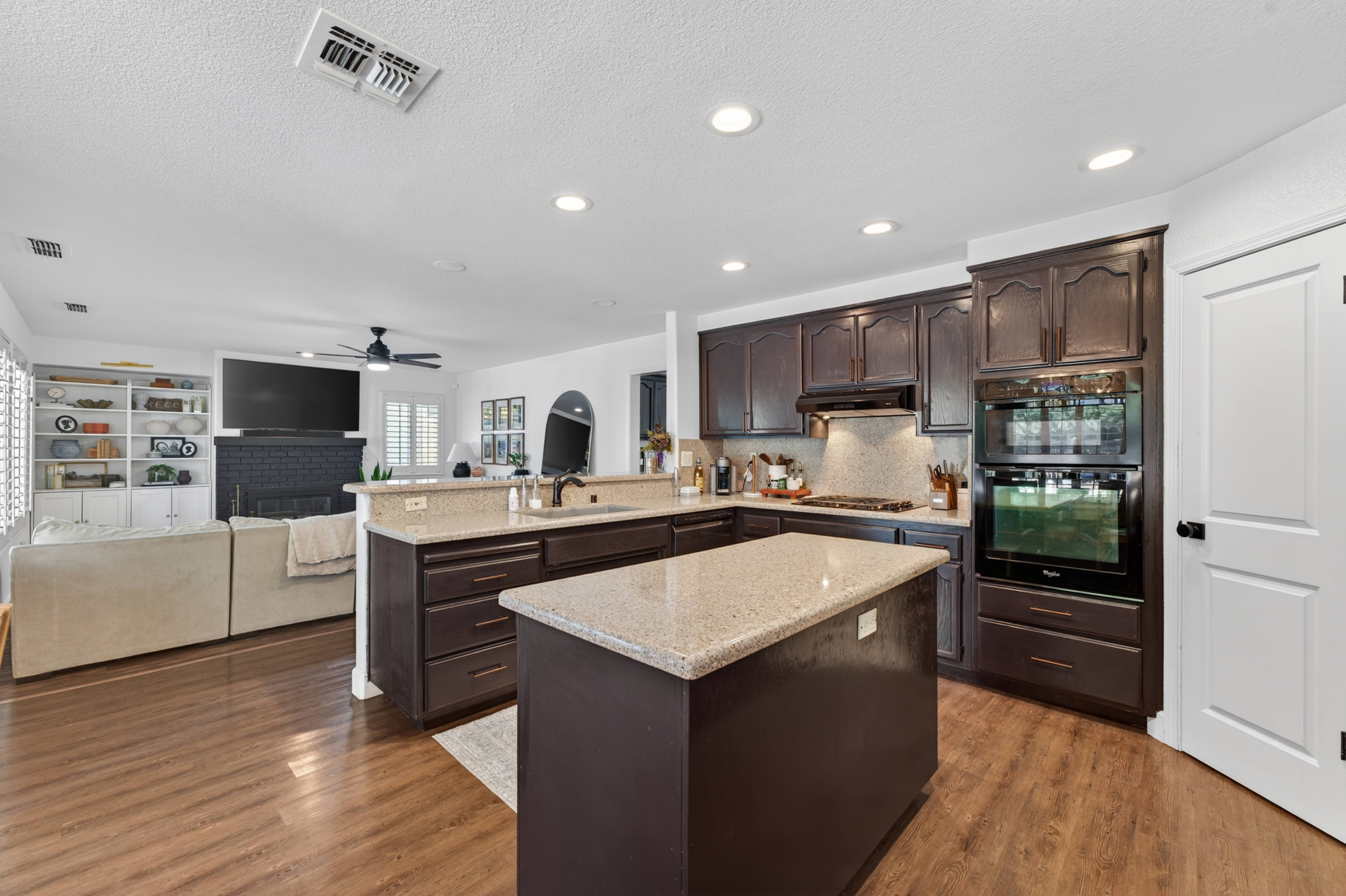  5723 Crown Court, Rocklin, CA 95677 - 物件實景