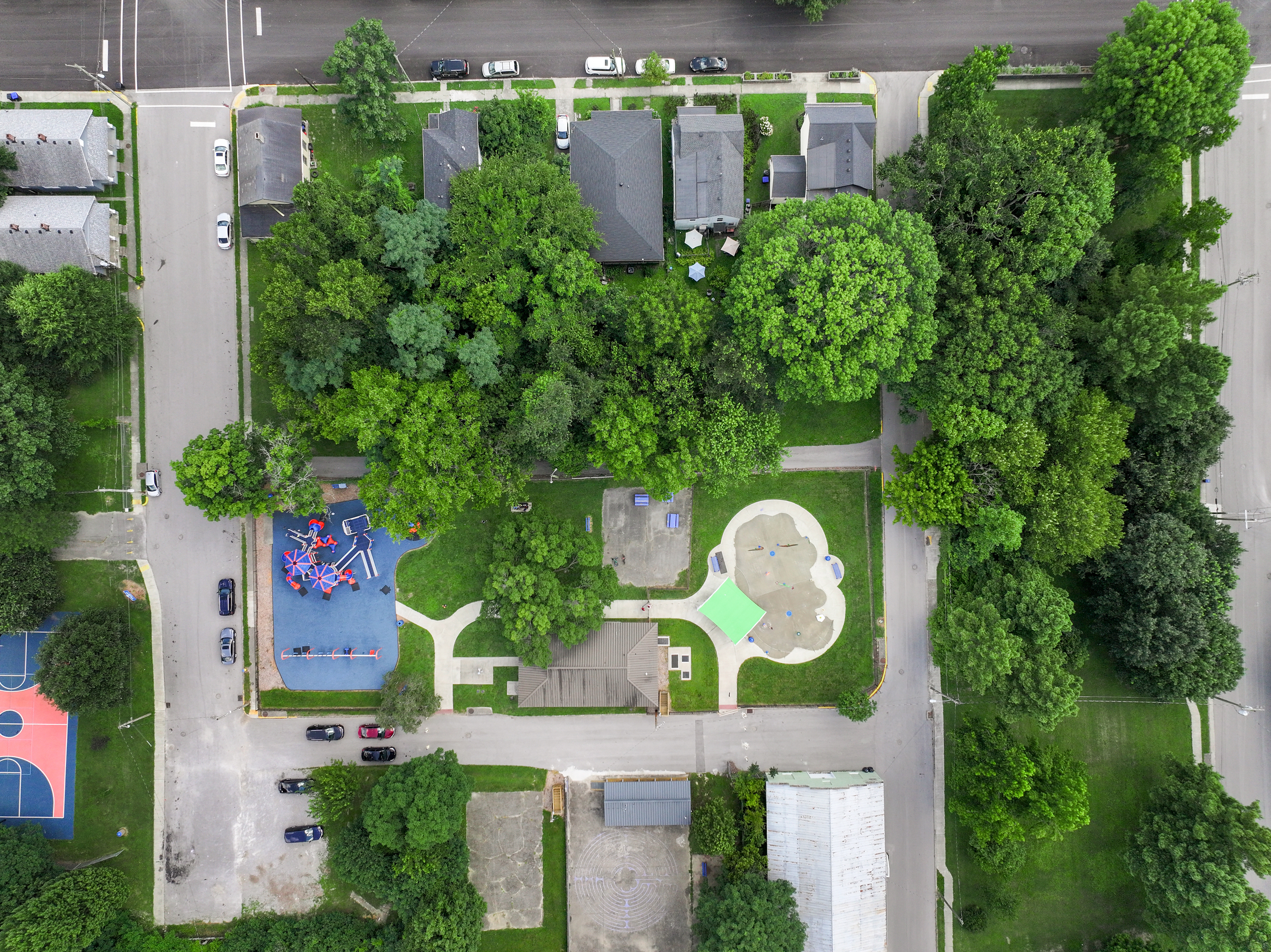 218 E Second Street - 物件實景