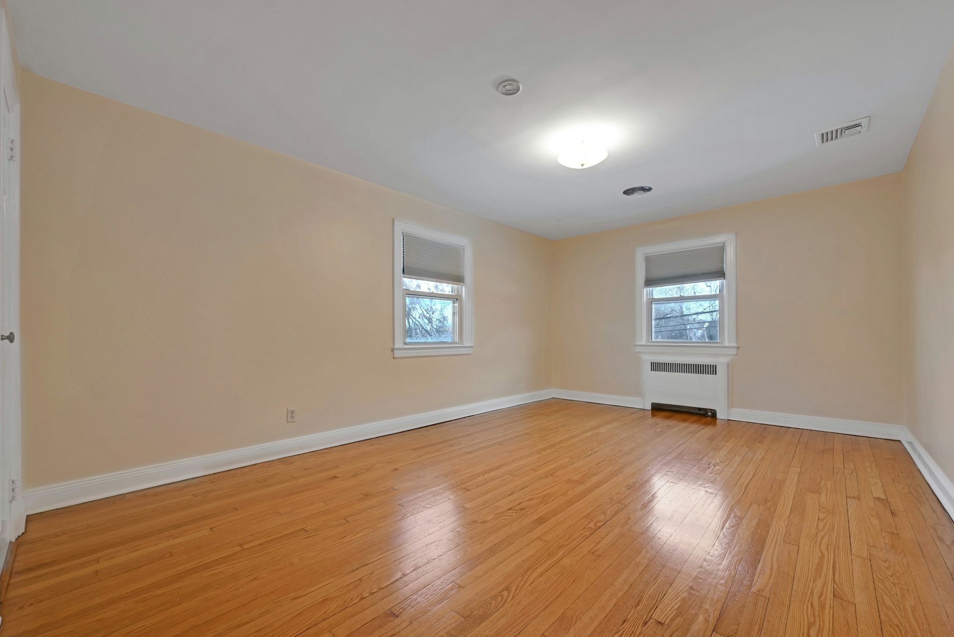  40 Clinton Avenue, Tenafly, NJ, 07670 - 物件實景