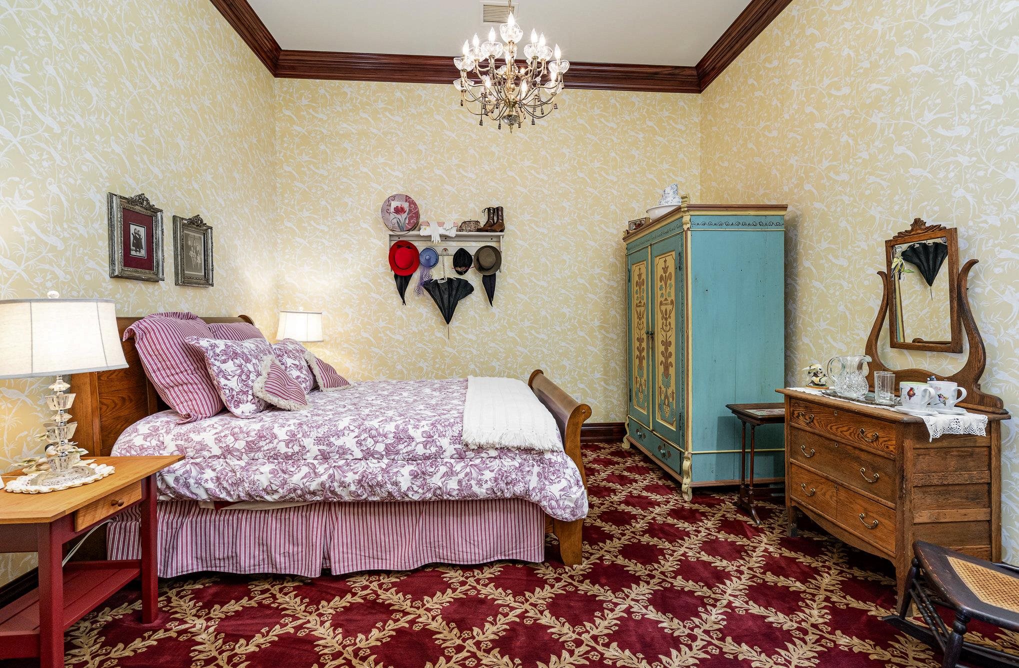 Bay City, Michigan, 48707, United States, 4 Bedrooms Bedrooms, ,5 BathroomsBathrooms,Residential,For Sale,1904297