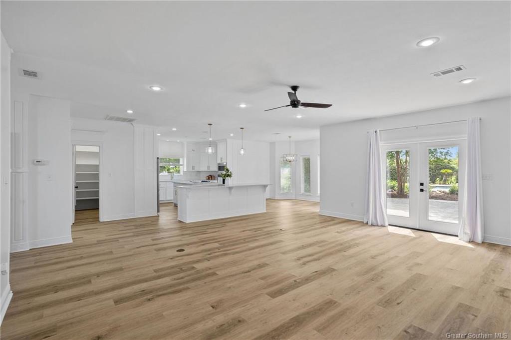 Lake Charles, Louisiana, 70607, United States, 5 Bedrooms Bedrooms, ,4 BathroomsBathrooms,Residential,For Sale,2010298