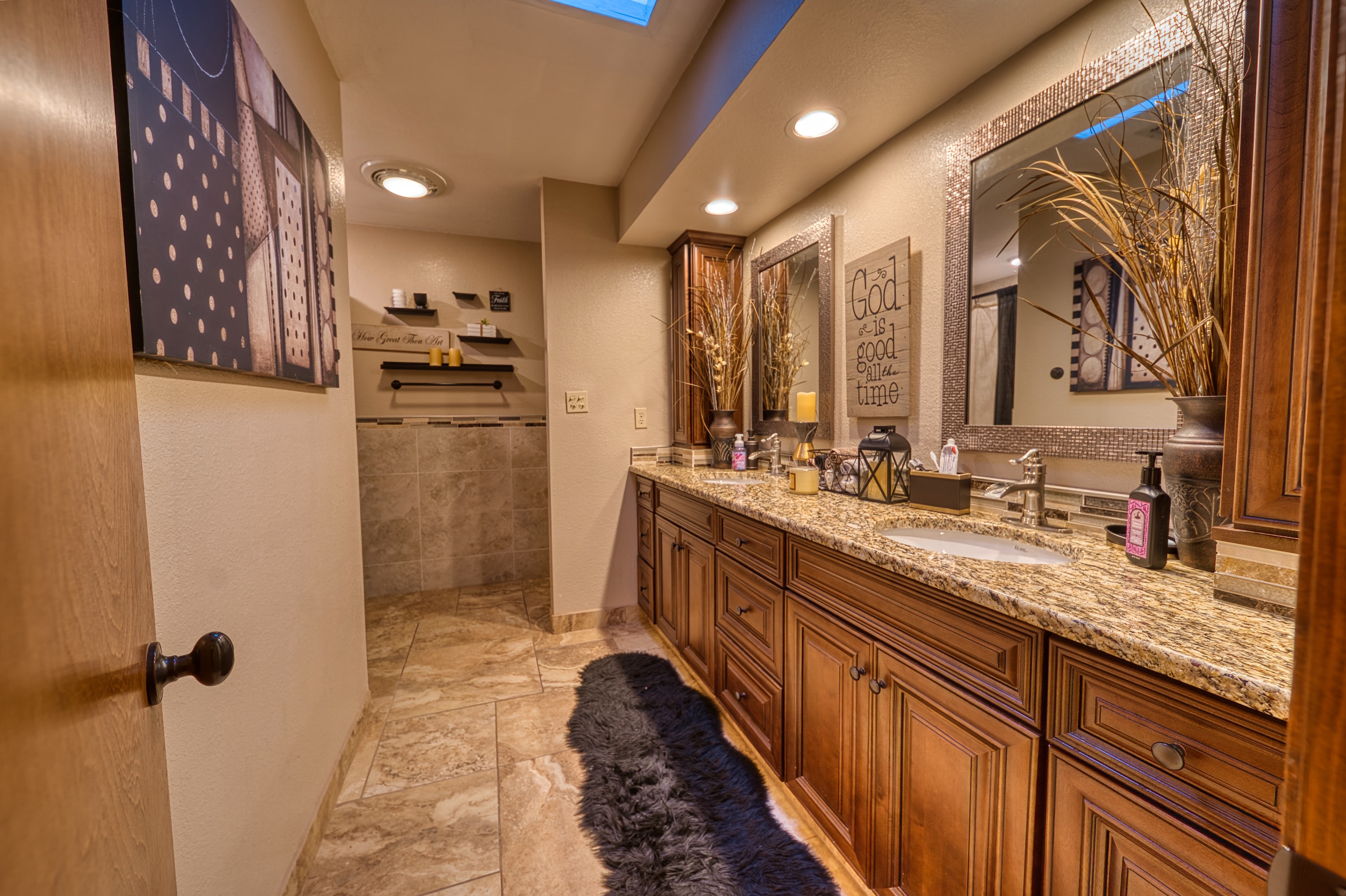 Carlsbad, New Mexico, 88220, United States, 4 Bedrooms Bedrooms, ,3 BathroomsBathrooms,Residential,For Sale,1974897