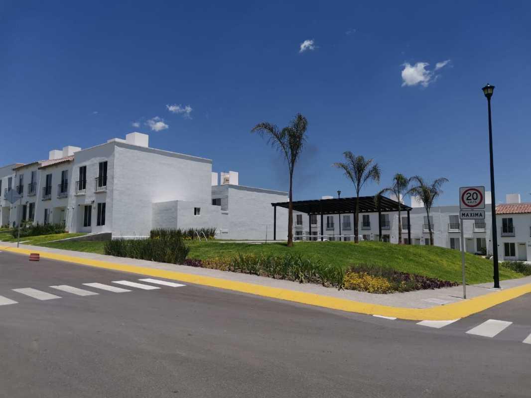 Av. de la Cantera, Querétaro, Querétaro, 76116, Mexico, 2 Bedrooms Bedrooms, ,2 BathroomsBathrooms,Residential,For Sale,Av. de la Cantera,1442014
