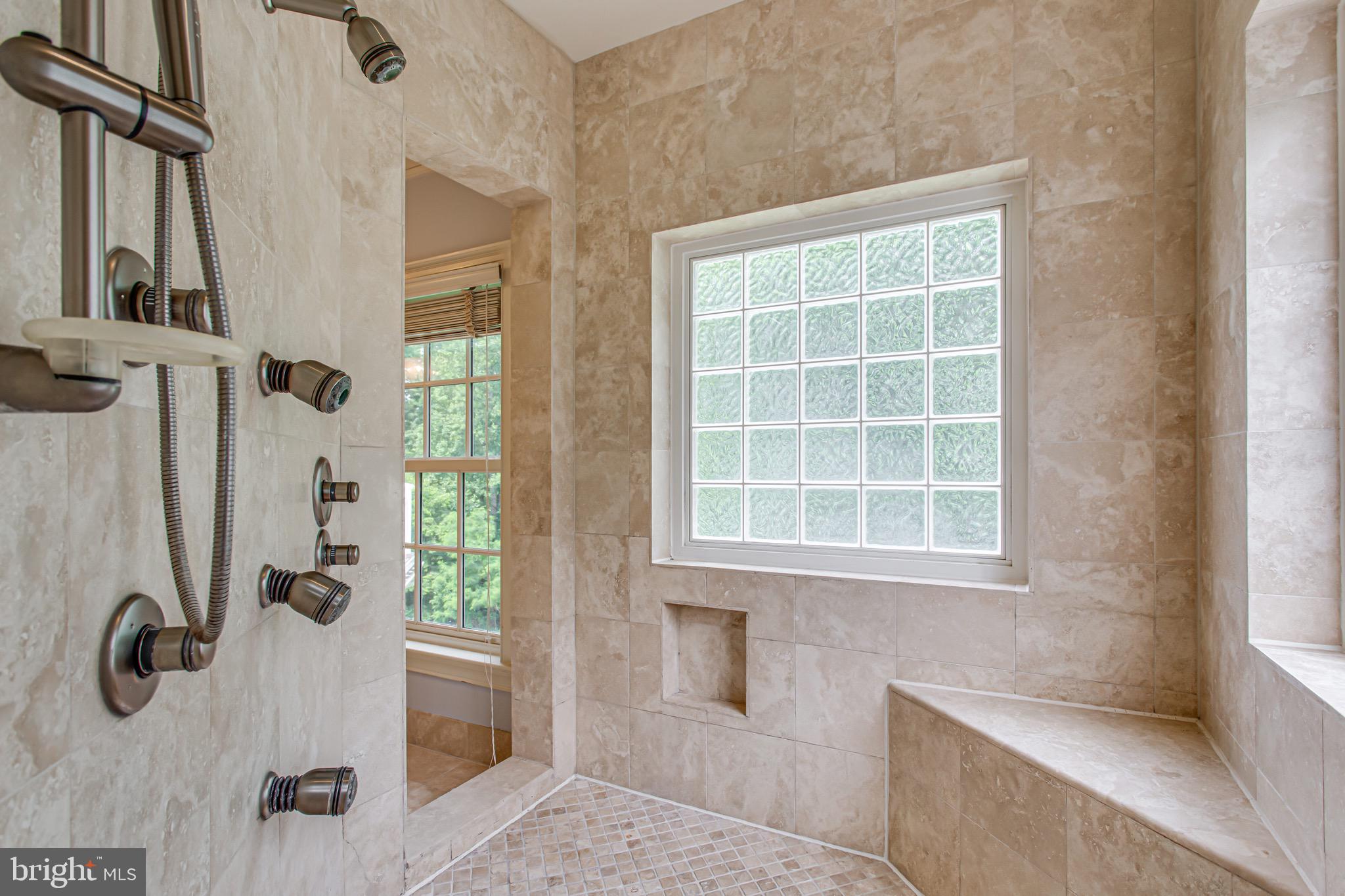 Mclean, Virginia, 22102, United States, 7 Bedrooms Bedrooms, ,10 BathroomsBathrooms,Residential,For Sale,1842537