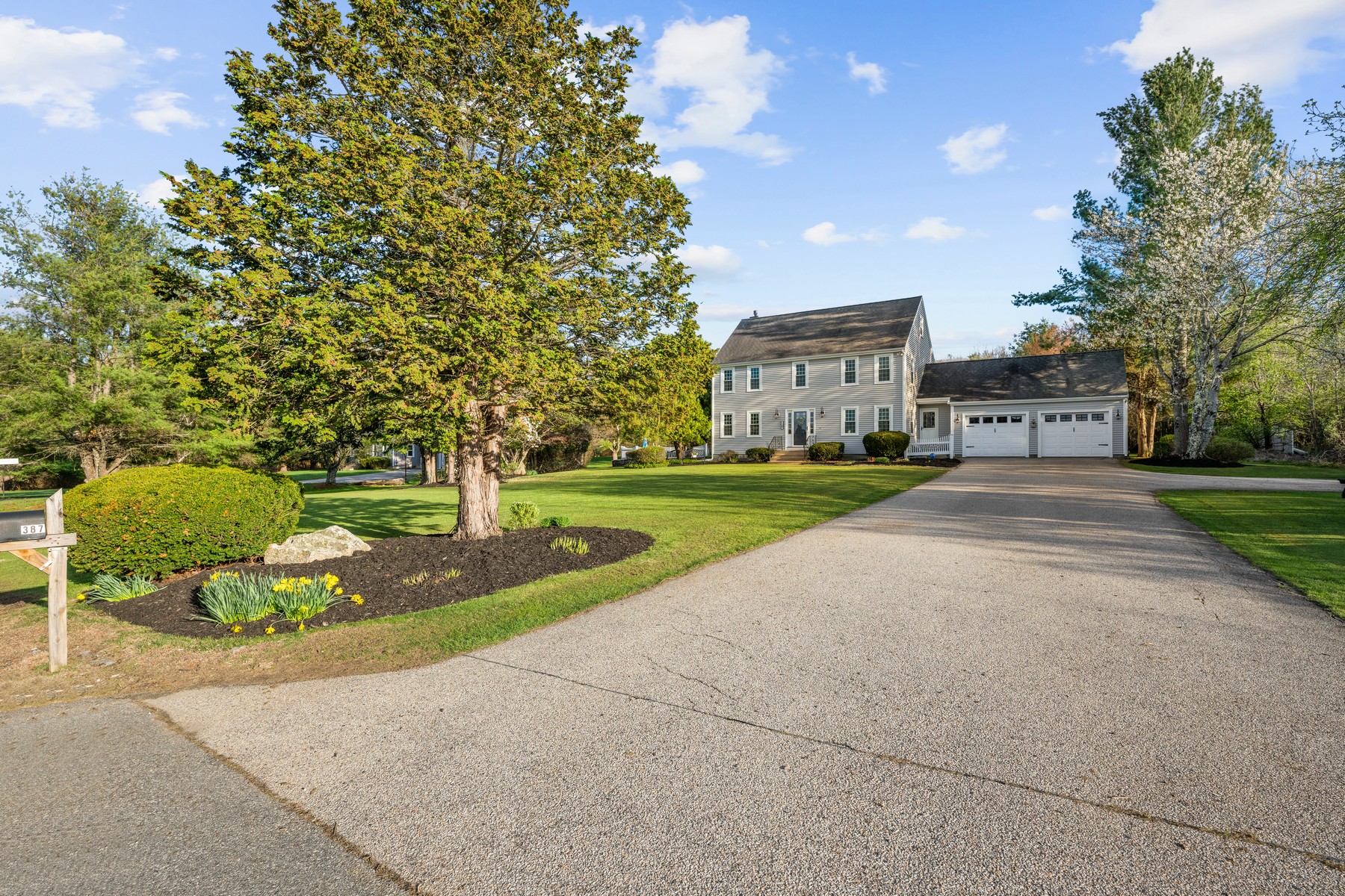  387 West Main Street, Millbury, MA 01527 - 物件實景