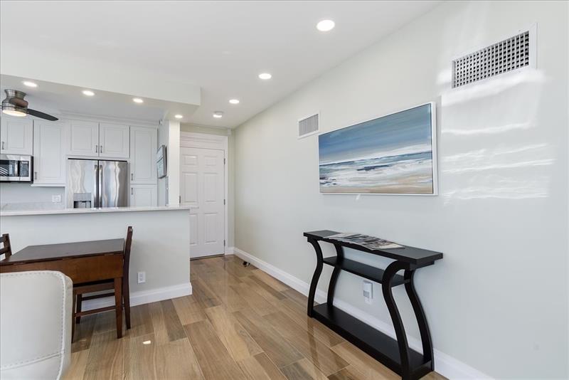 Fort Lauderdale, Florida, 33316, United States, 2 Bedrooms Bedrooms, ,2 BathroomsBathrooms,Residential,For Sale,1907376