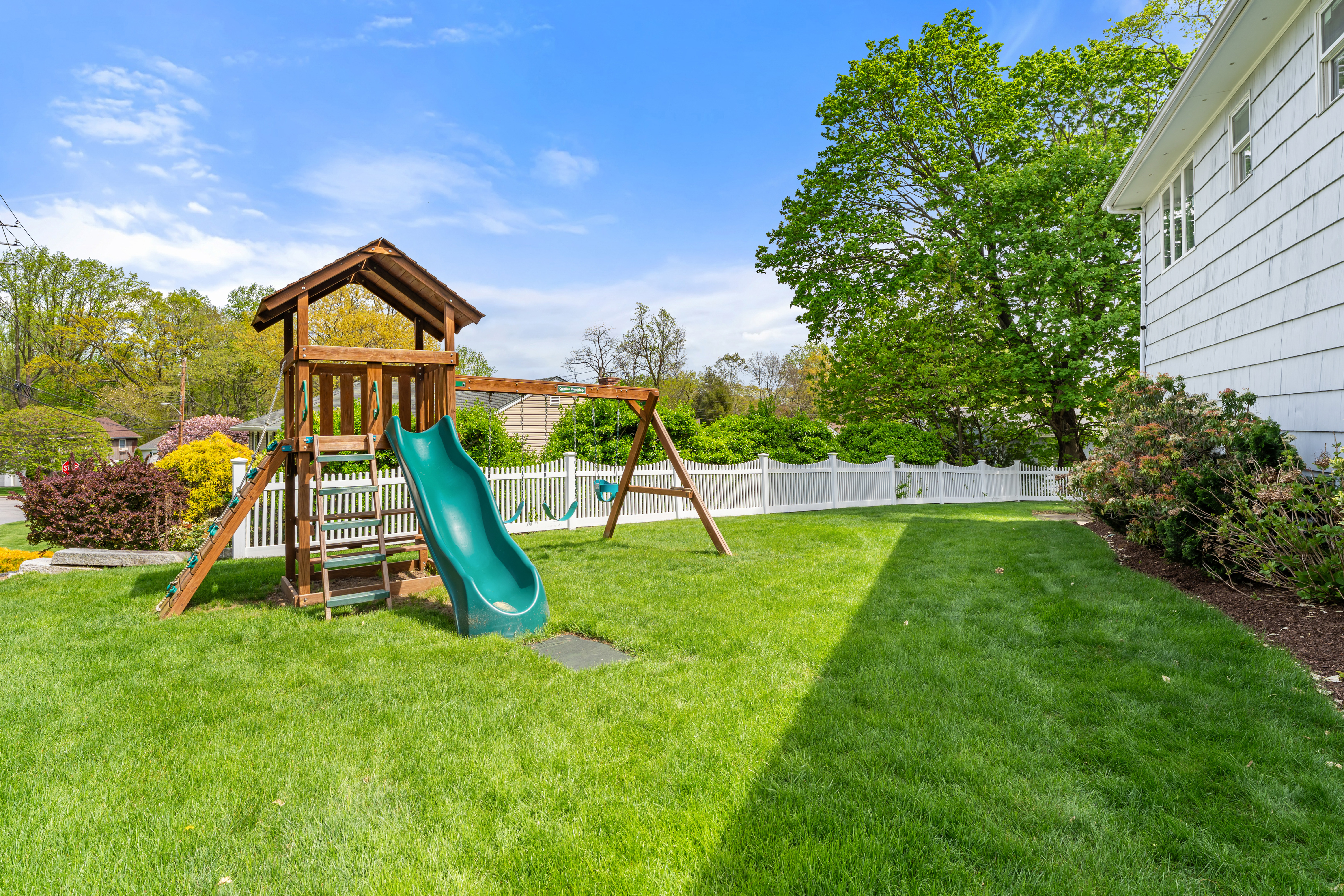  Beautifully updated and impeccably maintained - 物件實景