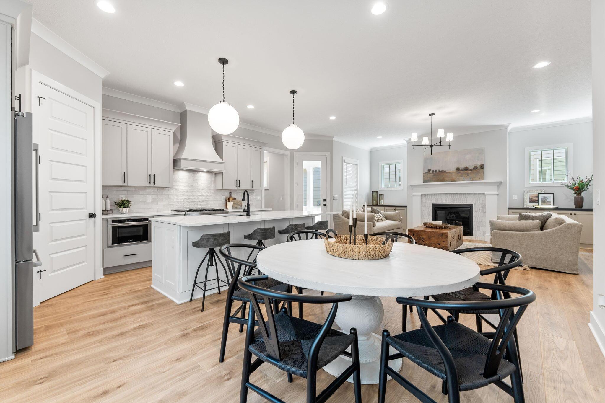 Lewis Center, Ohio, 43035, United States, 2 Bedrooms Bedrooms, ,2 BathroomsBathrooms,Residential,For Sale,2003347