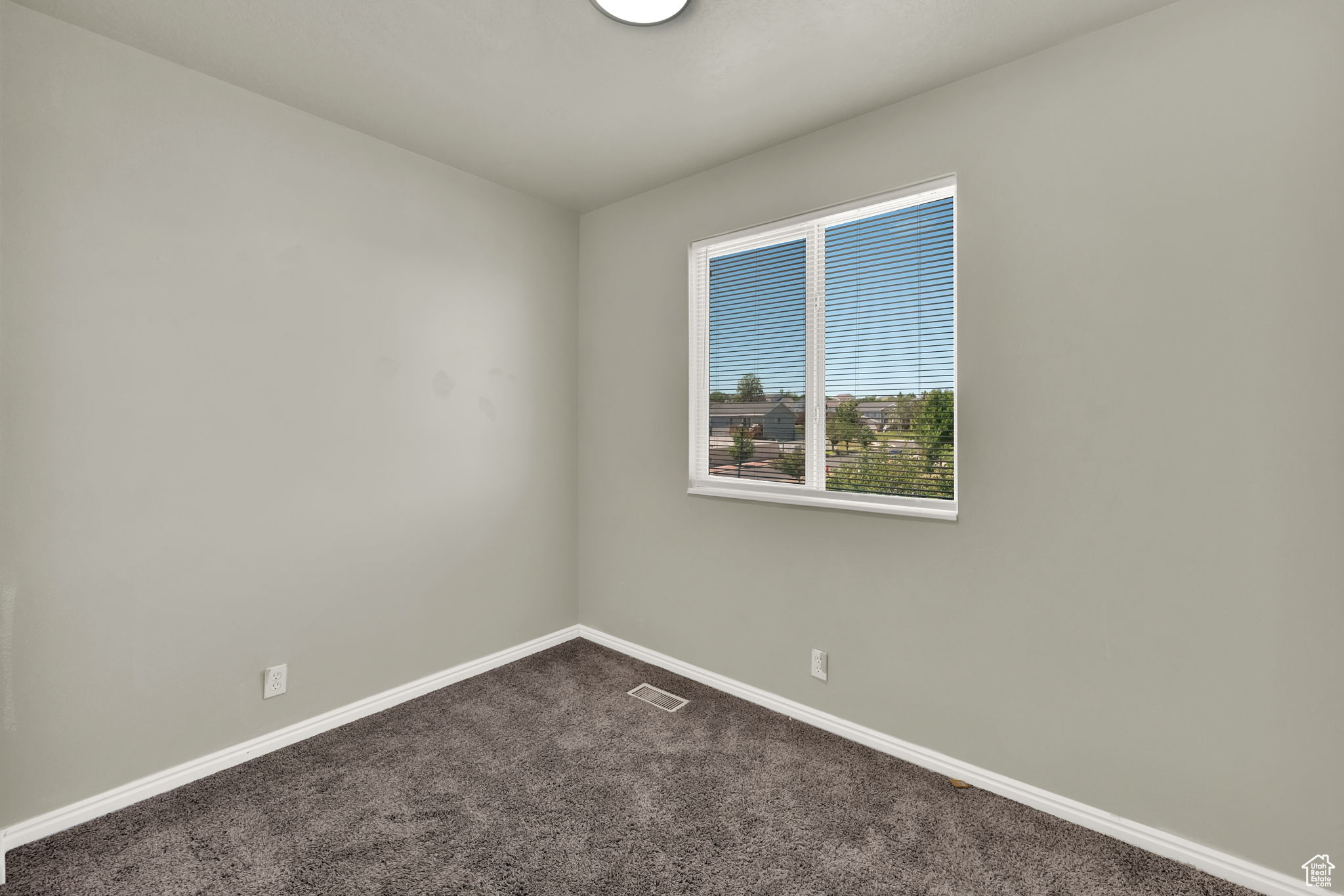 Salt Lake City, Utah, 84118, United States, 5 Bedrooms Bedrooms, ,3 BathroomsBathrooms,Residential,For Sale,1947588