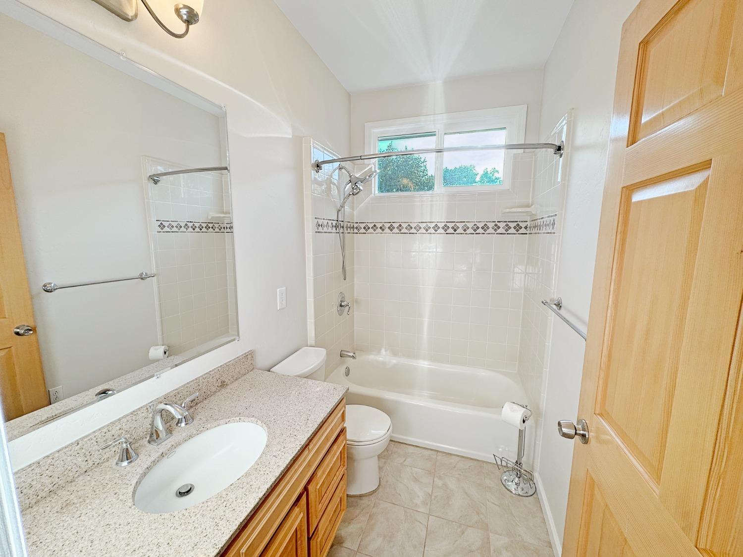 Nevada City, California, 95959, United States, 5 Bedrooms Bedrooms, ,4 BathroomsBathrooms,Residential,For Sale,1994269