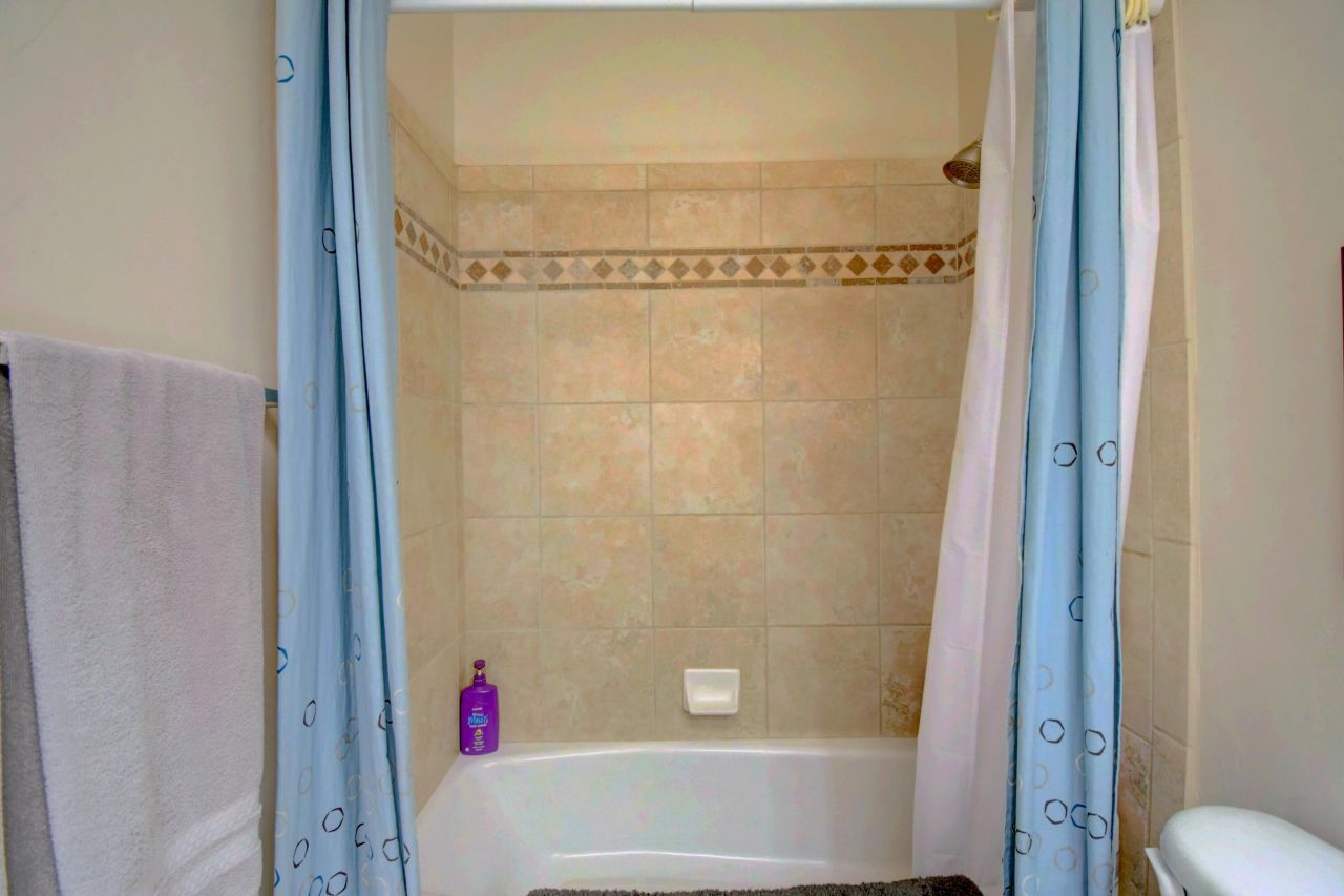 Albuquerque, New Mexico, 87120, United States, 4 Bedrooms Bedrooms, ,2 BathroomsBathrooms,Residential,For Sale,1972703