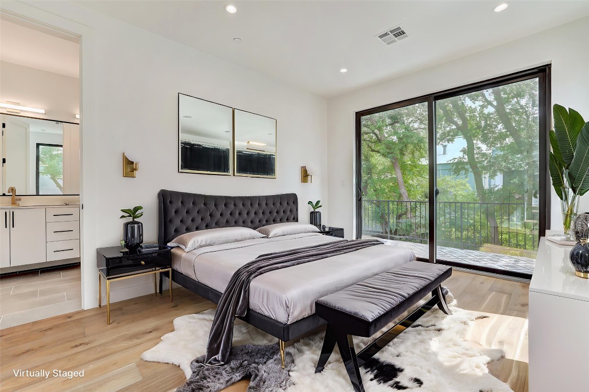 Austin, Texas, 78704, United States, 2 Bedrooms Bedrooms, ,3 BathroomsBathrooms,Residential,For Sale,1901226