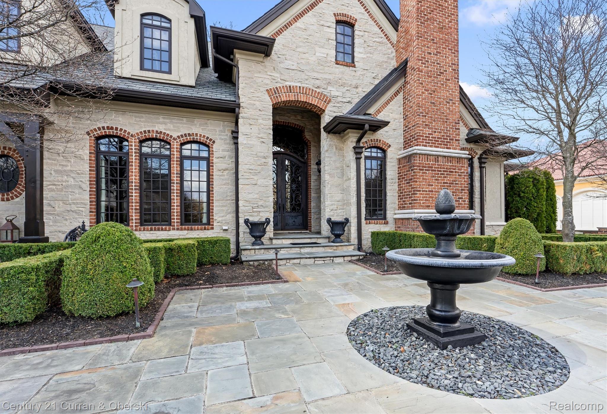 Northville, Michigan, 48168, United States, 4 Bedrooms Bedrooms, ,7 BathroomsBathrooms,Residential,For Sale,2038864