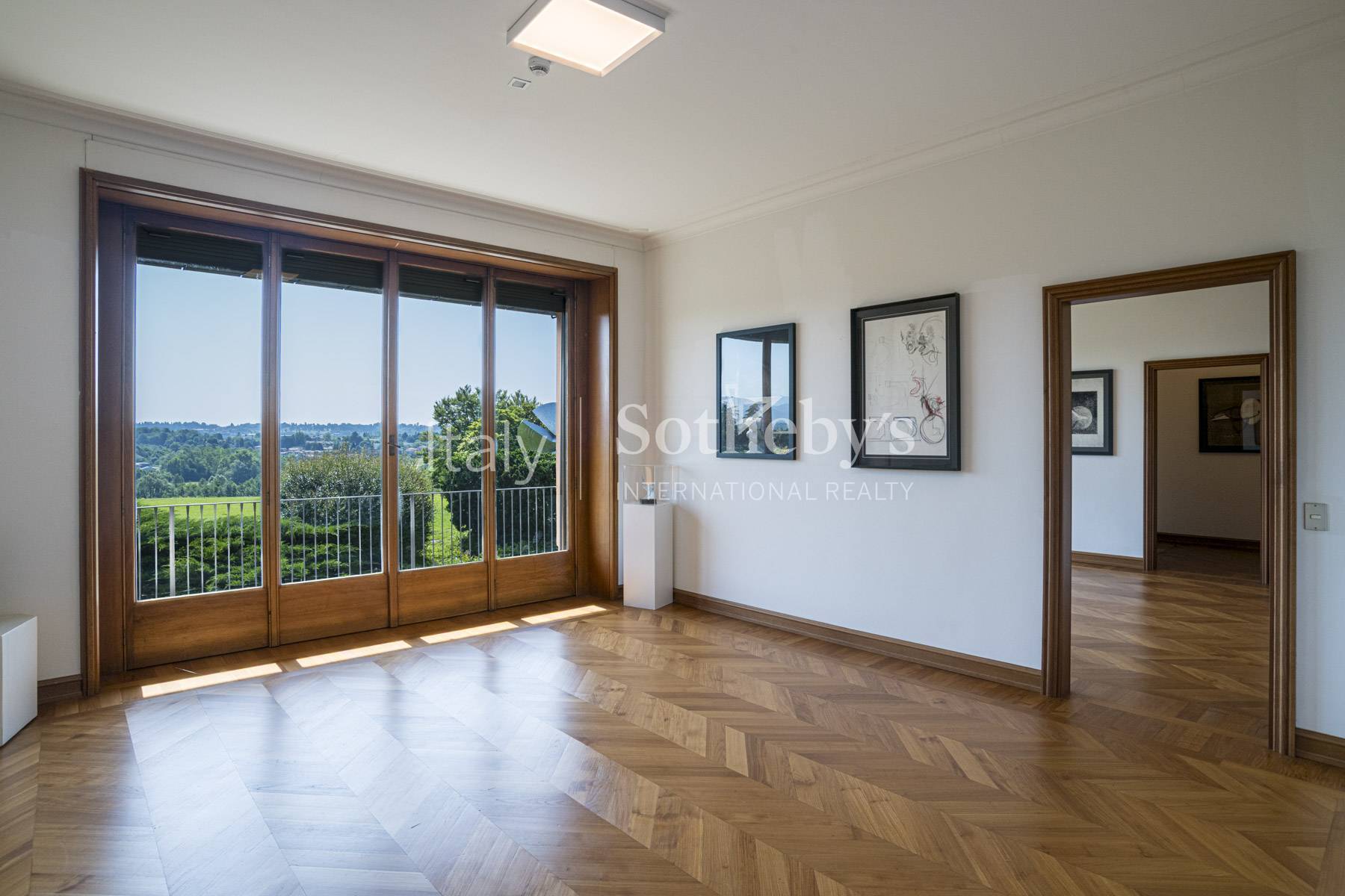  Distinguished villa with private art park and olive grove - 物件實景