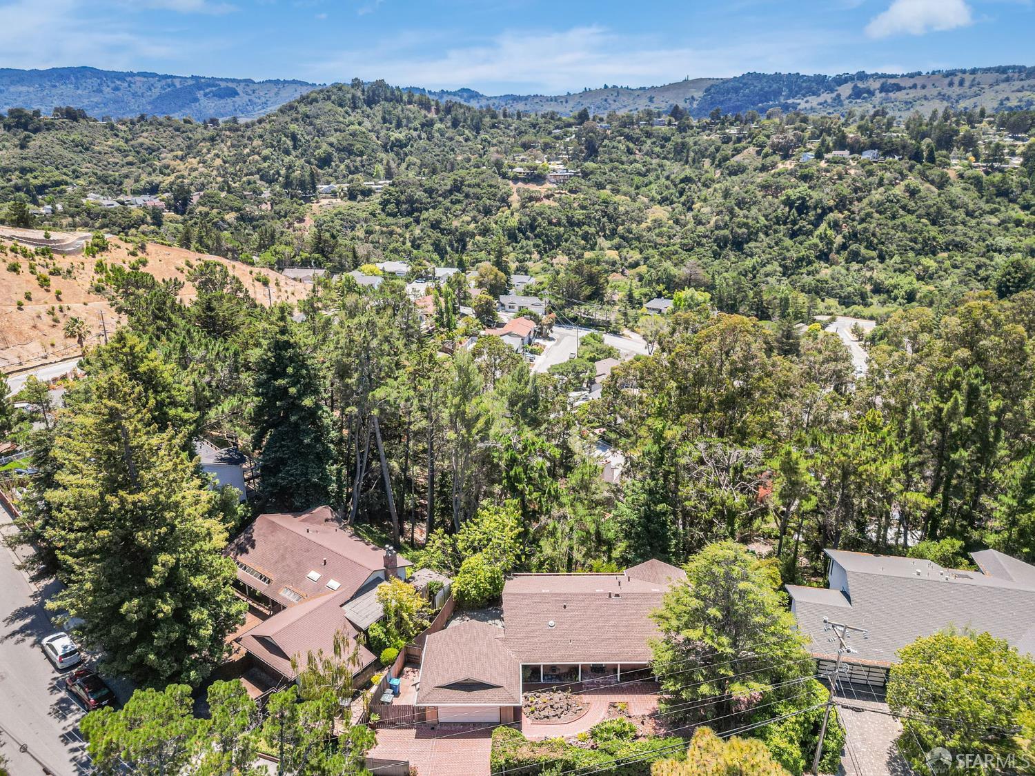 San Mateo, California, 94402, United States, 3 Bedrooms Bedrooms, ,3 BathroomsBathrooms,Residential,For Sale,1895374