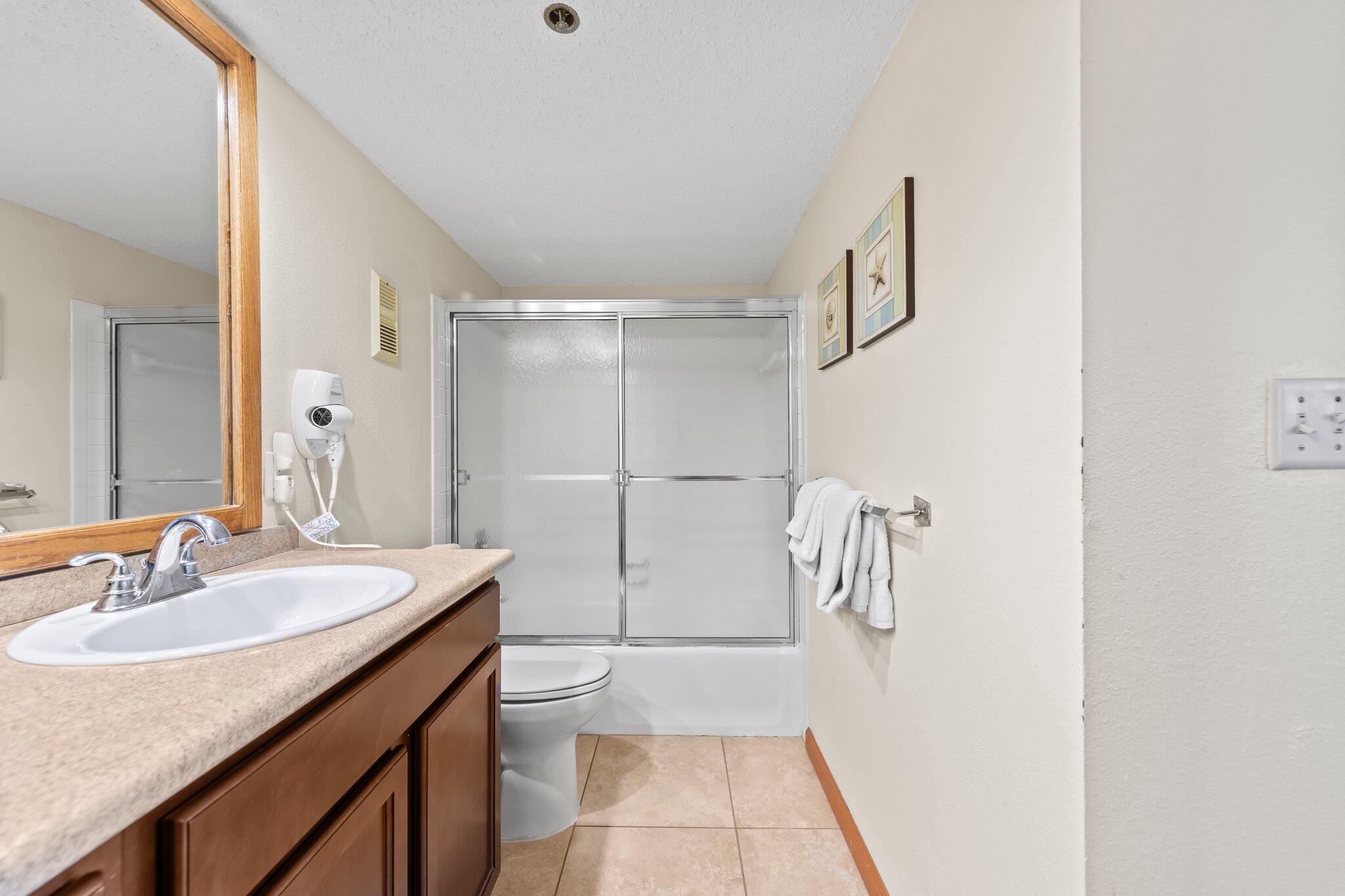 Destin, Florida, 32541, United States, 2 Bedrooms Bedrooms, ,2 BathroomsBathrooms,Residential,For Sale,1861744