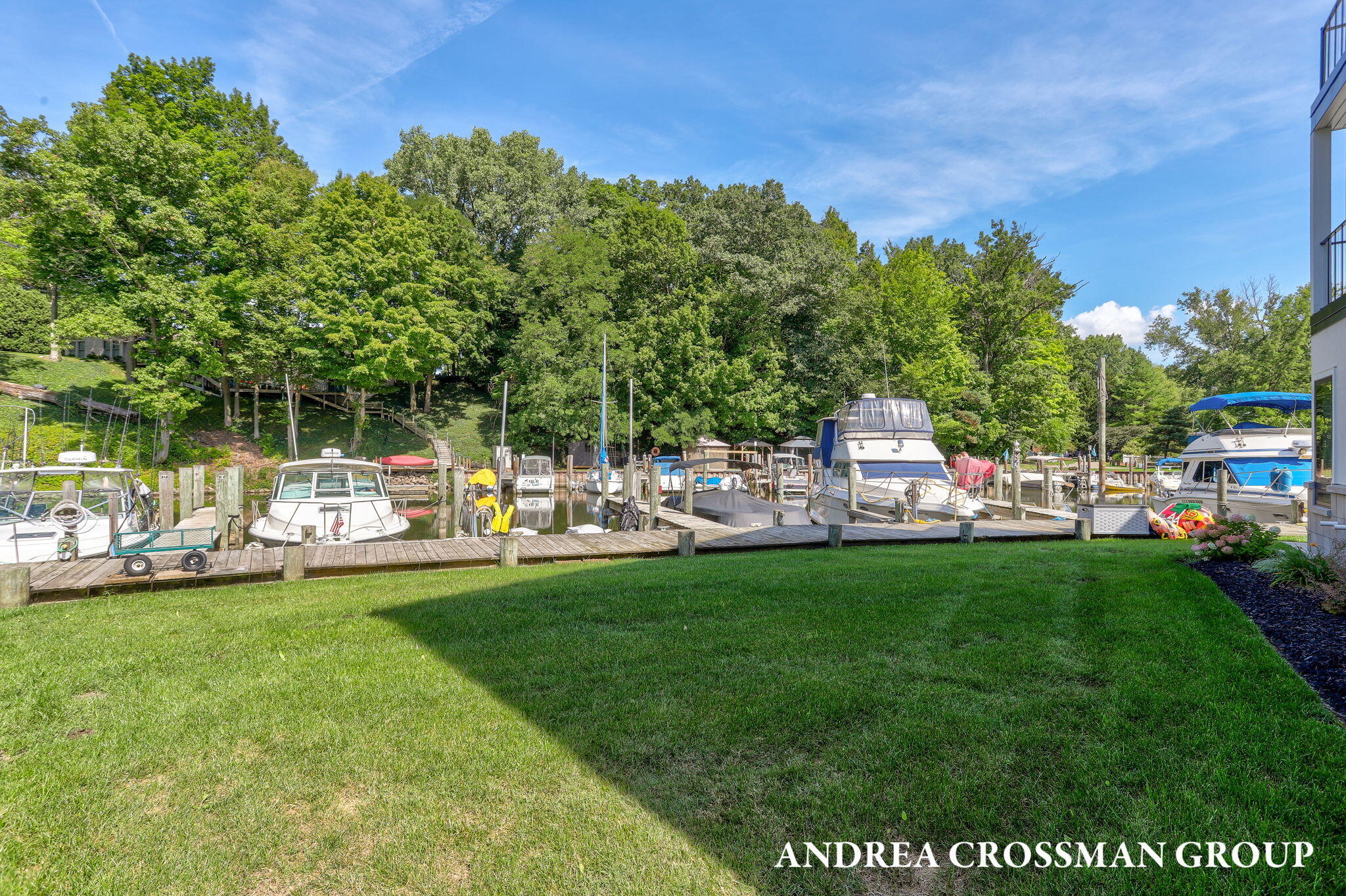 South Haven, Michigan, 49090, United States, 3 Bedrooms Bedrooms, ,3 BathroomsBathrooms,Residential,For Sale,1987692