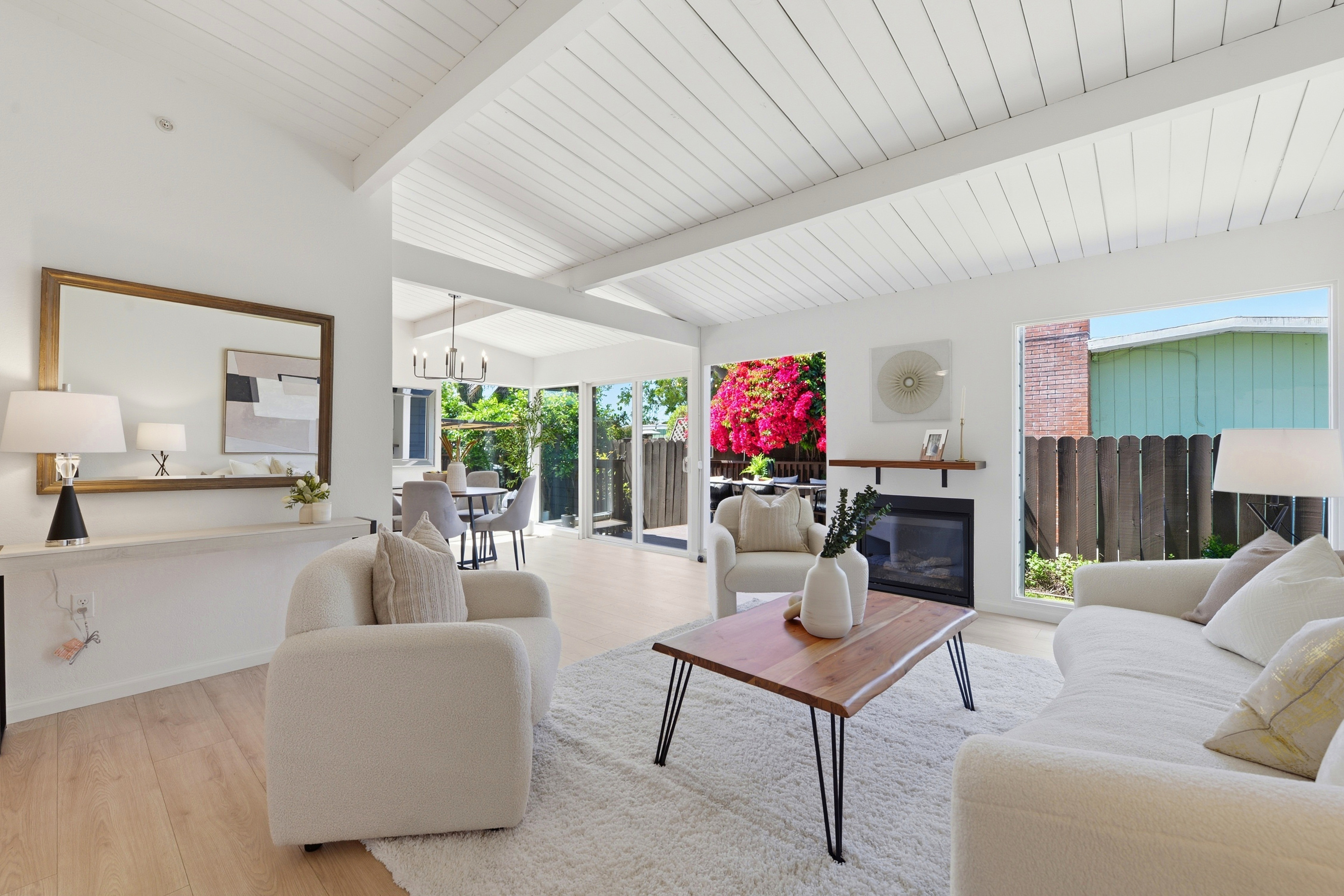  Beautifully Updated Home for an Indoor/Outdoor Lifestyle - 物件實景
