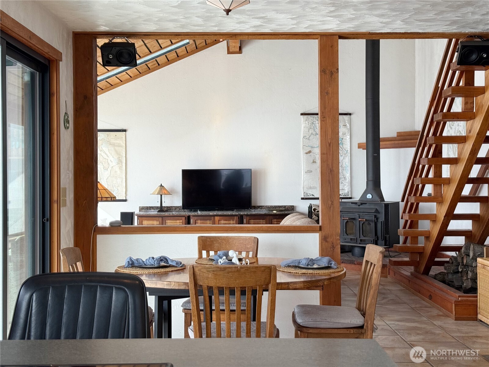 Hat Island, Washington, 98206, United States, 2 Bedrooms Bedrooms, ,2 BathroomsBathrooms,Residential,For Sale,1974776