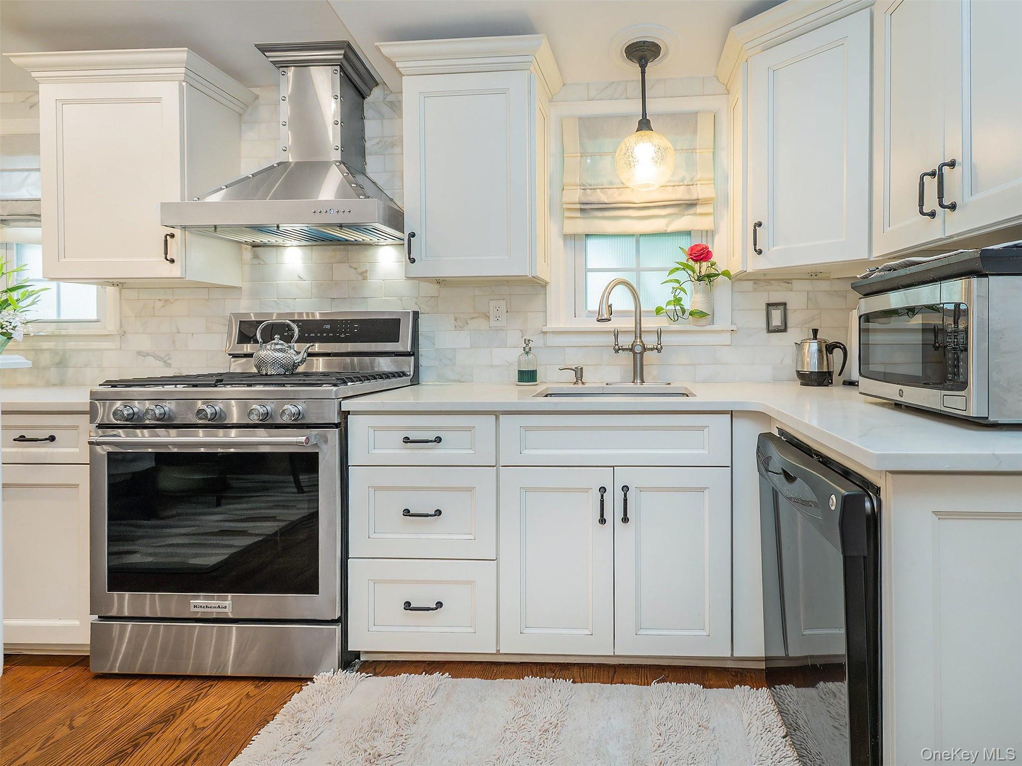  24 Maple Avenue, Sea Cliff, NY, 11579 - 物件實景
