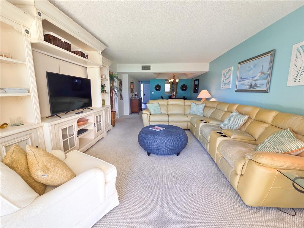 Vero Beach, Florida, 32963, United States, 2 Bedrooms Bedrooms, ,2 BathroomsBathrooms,Residential,For Sale,1977499