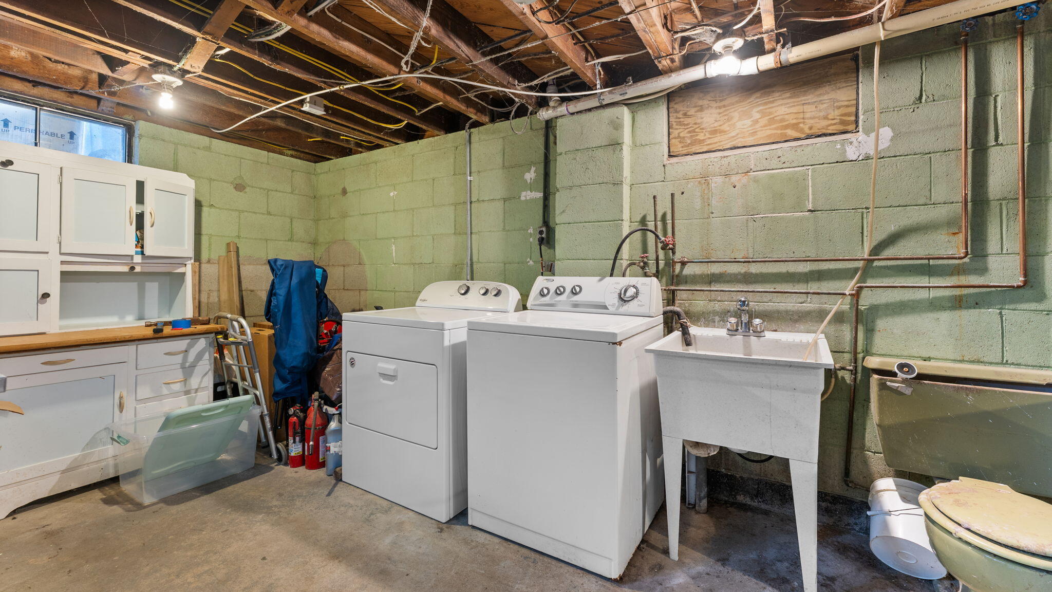 Ann Arbor, Michigan, 48103, United States, 3 Bedrooms Bedrooms, ,2 BathroomsBathrooms,Residential,For Sale,1937160
