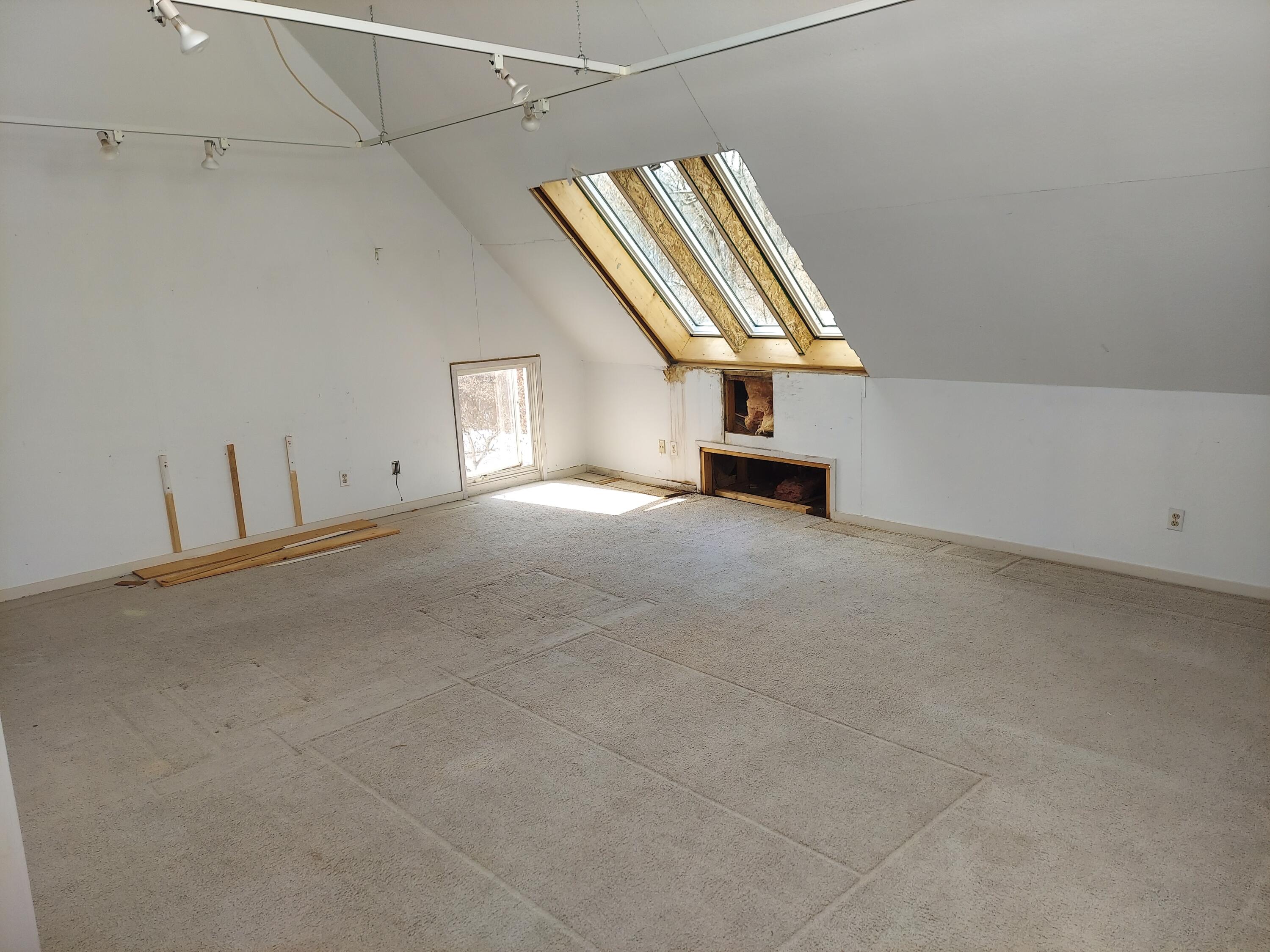 Ann Arbor, Michigan, 48105, United States, 3 Bedrooms Bedrooms, ,2 BathroomsBathrooms,Residential,For Sale,2015957