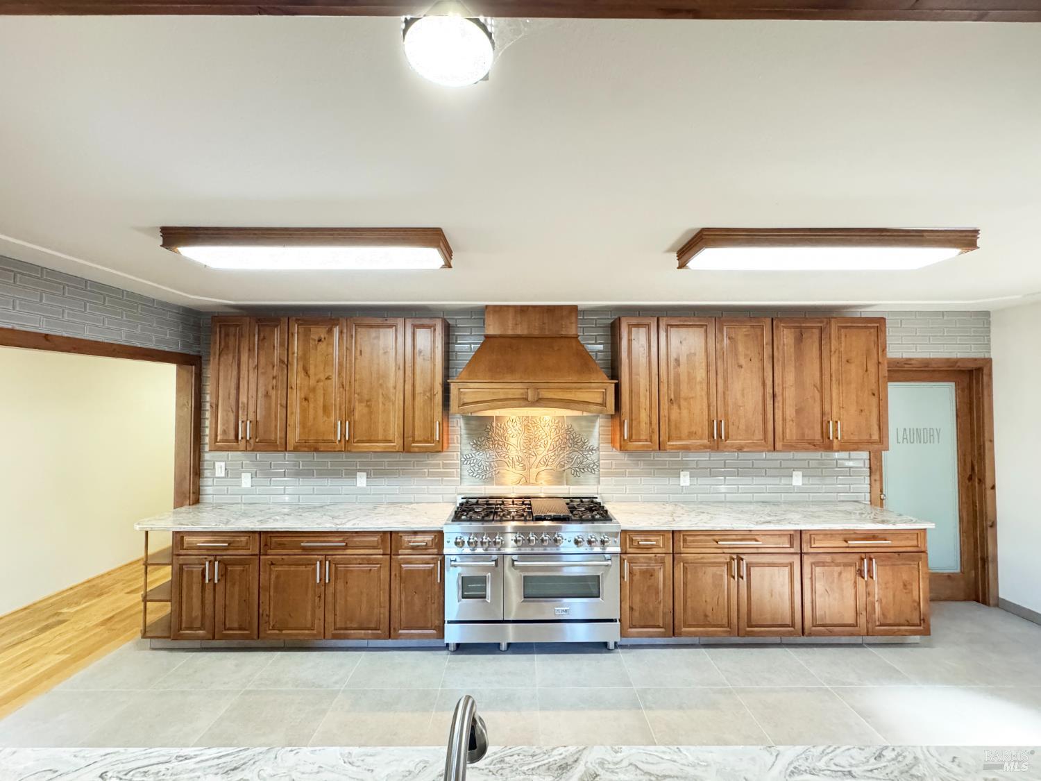 Willits, California, 95490, United States, 2 Bedrooms Bedrooms, ,2 BathroomsBathrooms,Residential,For Sale,1981529