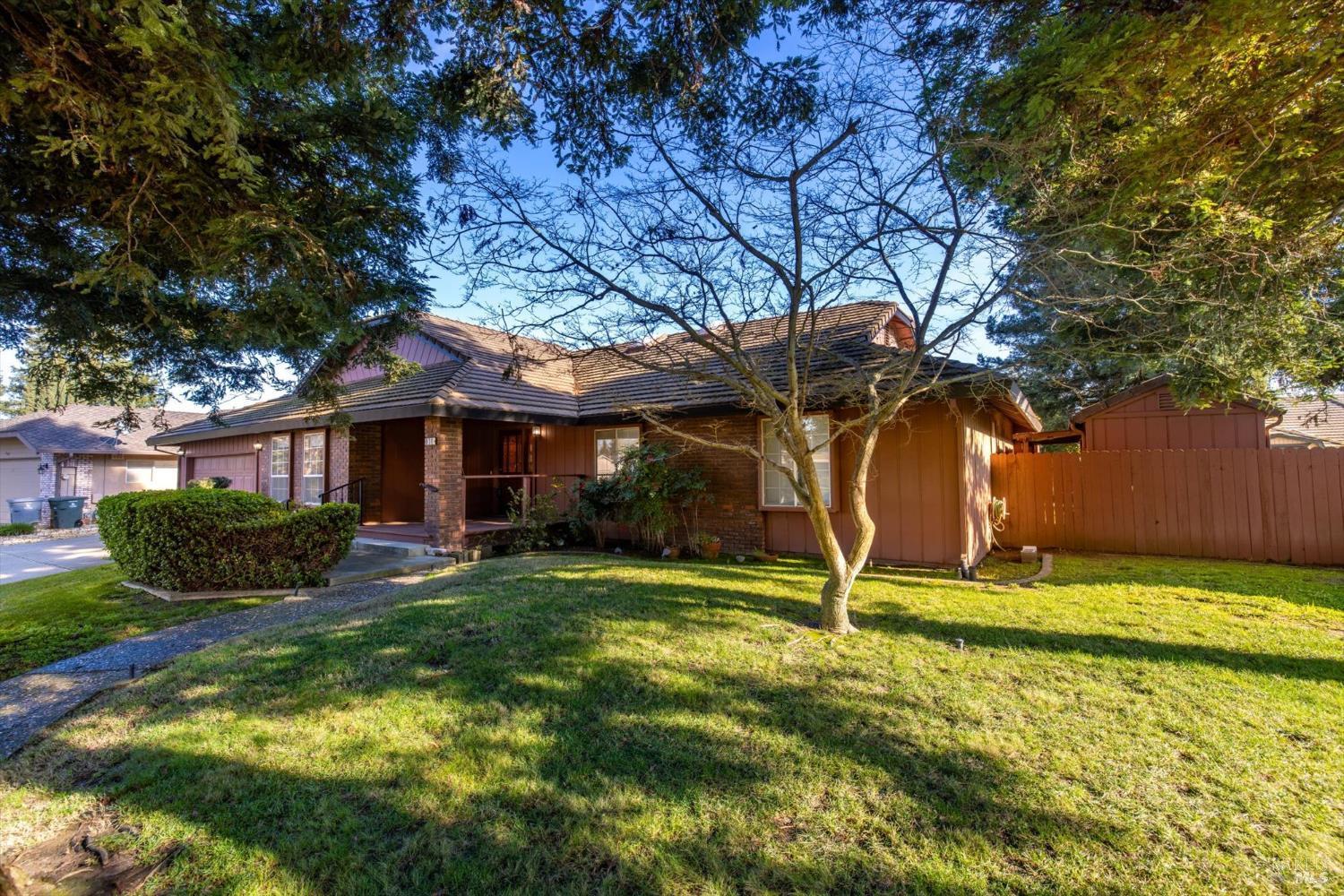 Dixon, California, 95620, United States, 3 Bedrooms Bedrooms, ,3 BathroomsBathrooms,Residential,For Sale,2012017