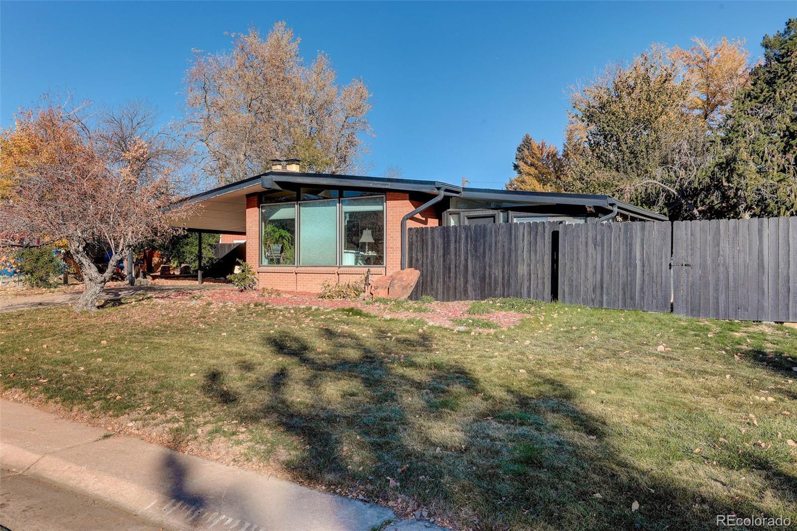 Littleton, Colorado, 80120, United States, 4 Bedrooms Bedrooms, ,1 BathroomBathrooms,Residential,For Sale,1988152