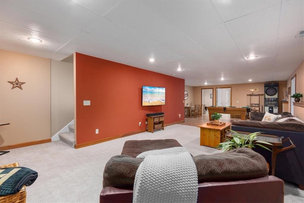 Elk Mound, Wisconsin, 54739, United States, 4 Bedrooms Bedrooms, ,3 BathroomsBathrooms,Residential,For Sale,1885061