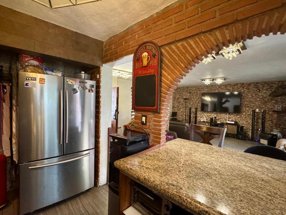 Atizapán de Zaragoza, Estado de méxico, 52950, Mexico, 3 Bedrooms Bedrooms, ,3 BathroomsBathrooms,Residential,For Sale,1711861