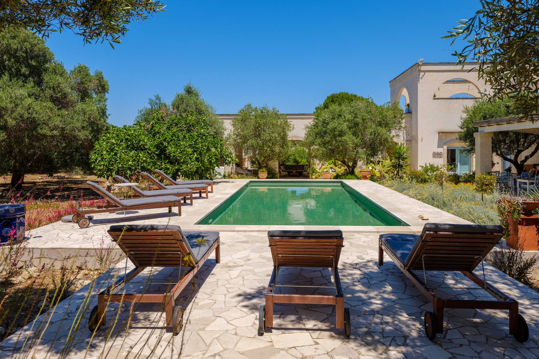 Charming country house with pool in the Val d'Itria 