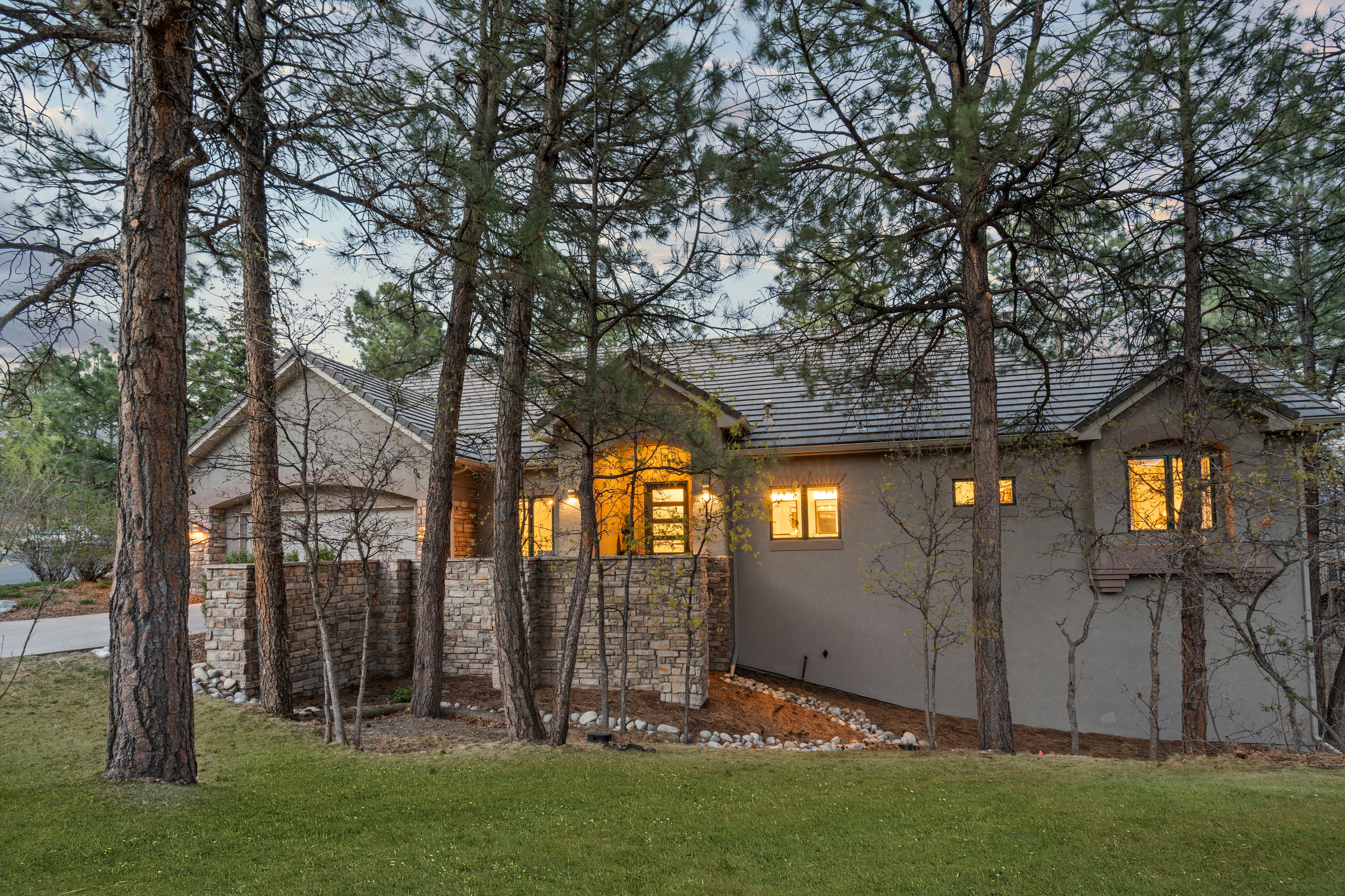  Rare In The Gated, Coveted Village At Castle Pines Community - 物件實景