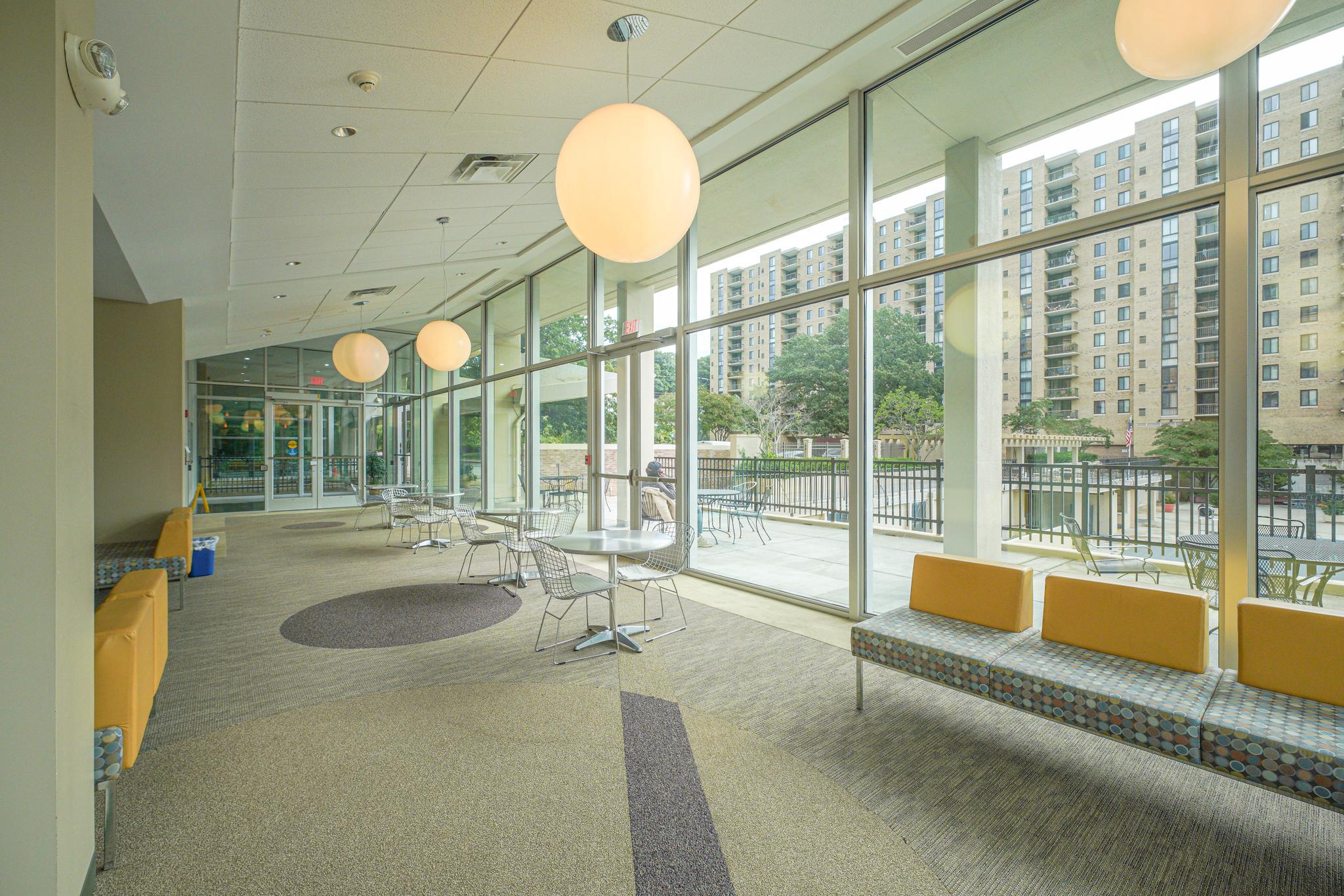  4600 S Four Mile Run Drive, Arlington, VA, 22204 - 物件實景