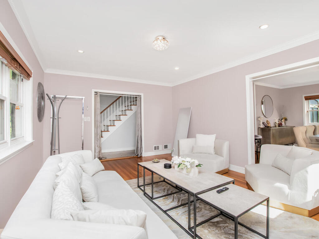 Yonkers, New York, 10704, United States, 4 Bedrooms Bedrooms, ,4 BathroomsBathrooms,Residential,For Sale,1977850