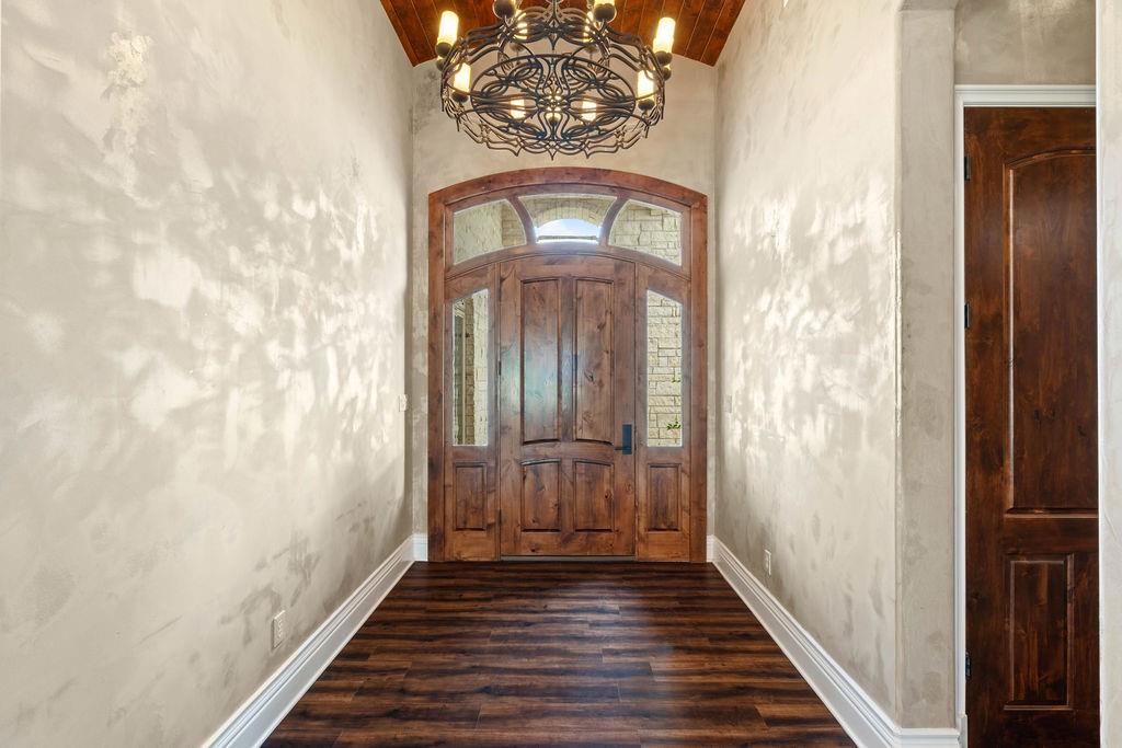 Beeville, Texas, 78102, United States, 4 Bedrooms Bedrooms, ,3 BathroomsBathrooms,Residential,For Sale,1857883