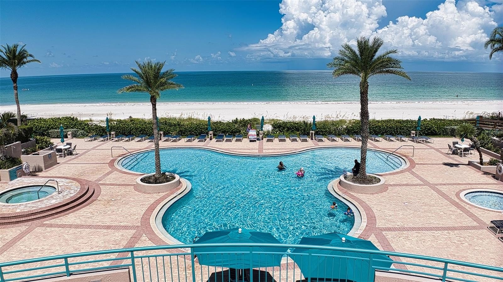 CLEARWATER BEACH, Florida, 33767, United States, 3 Bedrooms Bedrooms, ,3 BathroomsBathrooms,Residential,For Sale,1976506