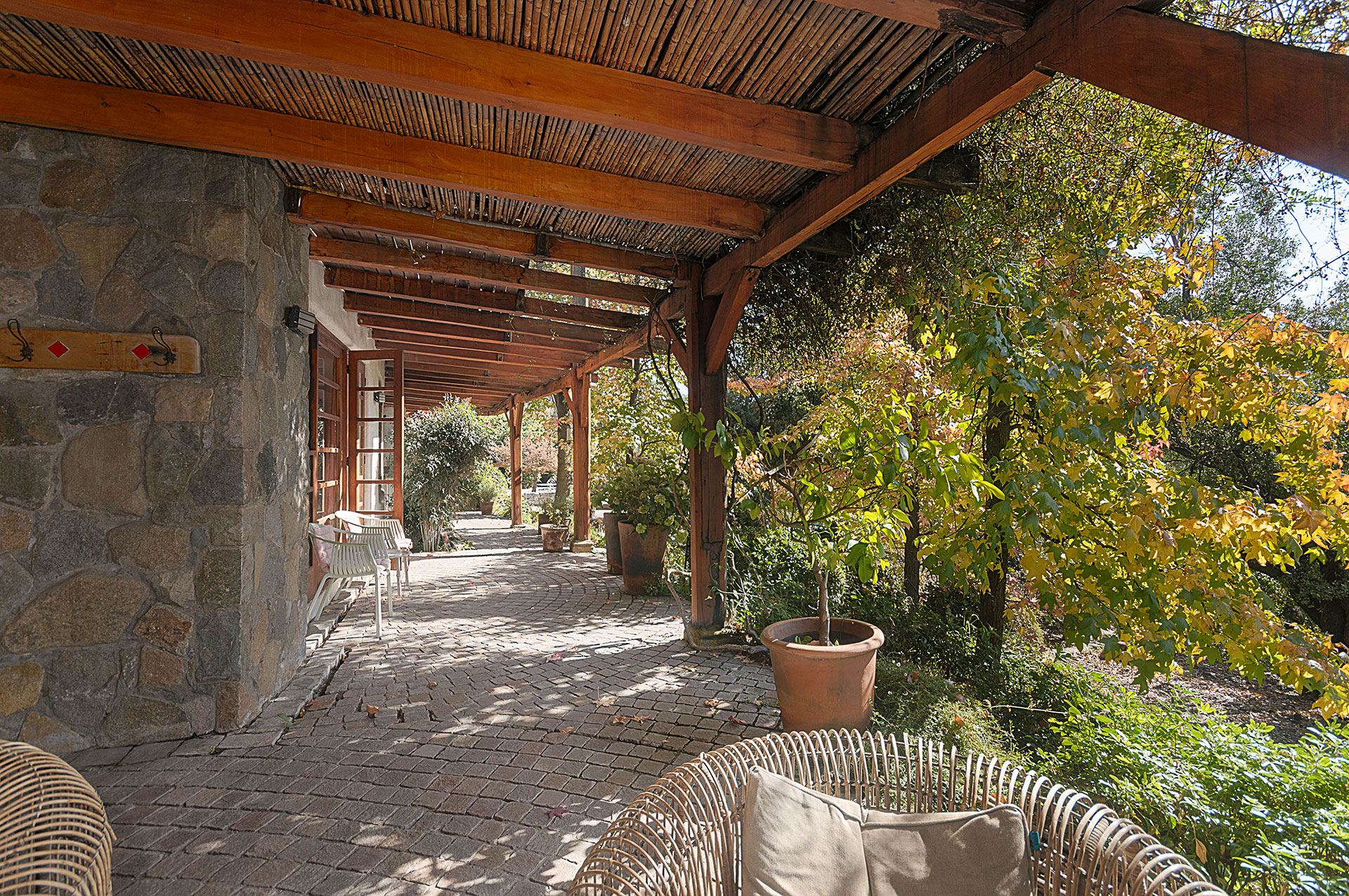  Beautiful Home Surrounded by Nature with Stunning Views - 物件實景
