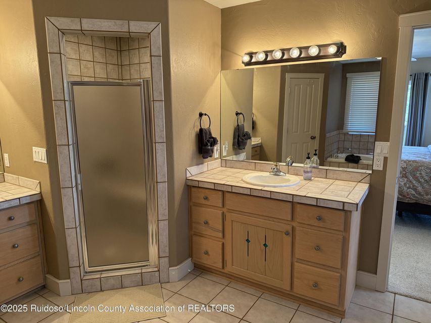 Ruidoso, New Mexico, 88345, United States, 4 Bedrooms Bedrooms, ,3 BathroomsBathrooms,Residential,For Sale,1895343
