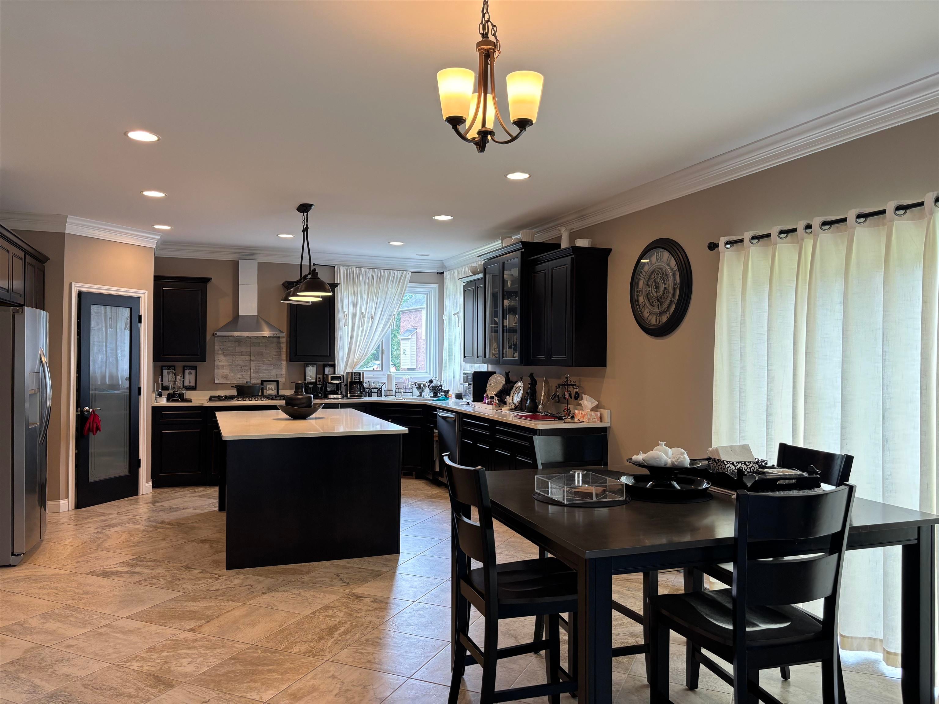 Shelby Twp, Michigan, 48316, United States, 4 Bedrooms Bedrooms, ,4 BathroomsBathrooms,Residential,For Sale,2005359