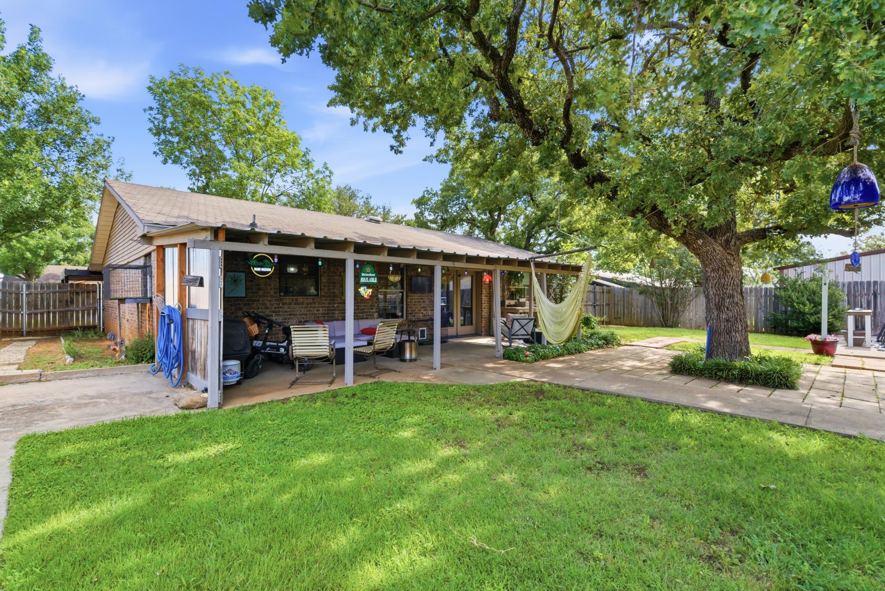  1508 Avenue D, Graham, TX, 76450 - 物件實景