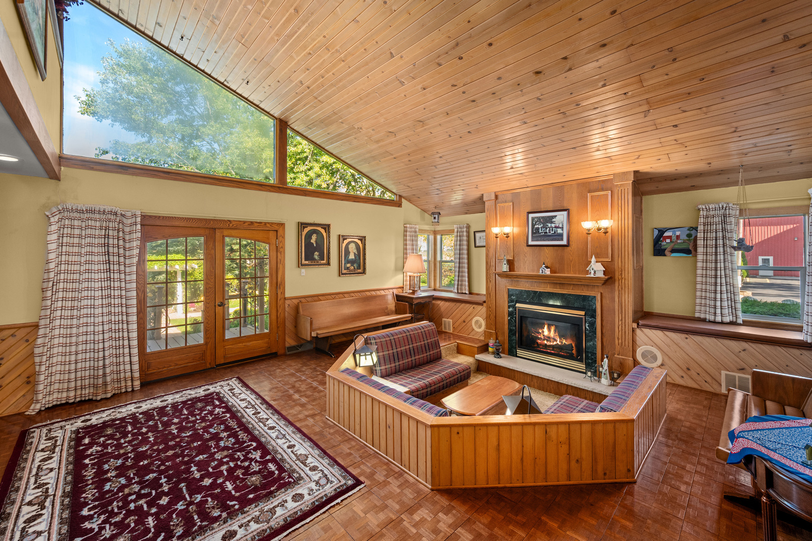 Sycamore, Illinois, 60178, United States, 4 Bedrooms Bedrooms, ,5 BathroomsBathrooms,Residential,For Sale,2001773