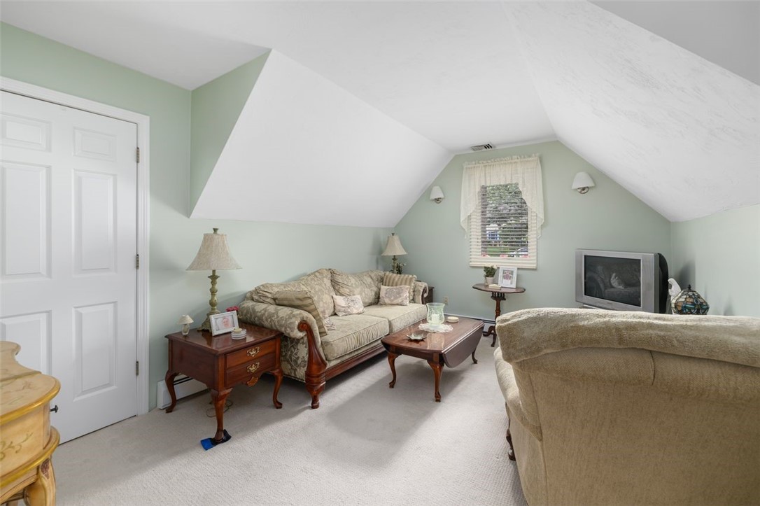 Richmond, Rhode Island, 02892, United States, 3 Bedrooms Bedrooms, ,4 BathroomsBathrooms,Residential,For Sale,1927379