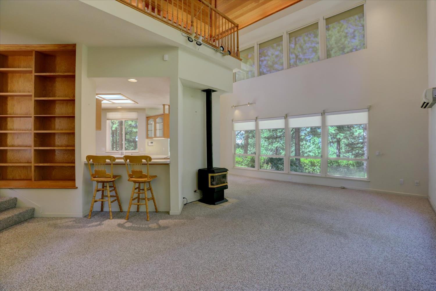 Nevada City, California, 95959, United States, 3 Bedrooms Bedrooms, ,3 BathroomsBathrooms,Residential,For Sale,1928446