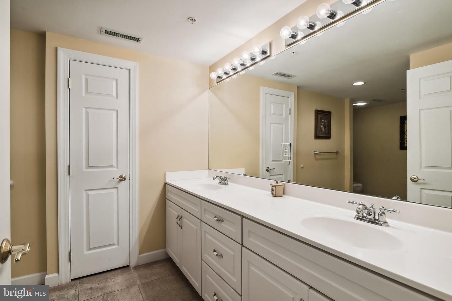 111 76th Street Unit 304, Ocean City, Maryland, 21842, United States, 3 Bedrooms Bedrooms, ,4 BathroomsBathrooms,Residential,For Sale,111 76th Street Unit 304,1653086