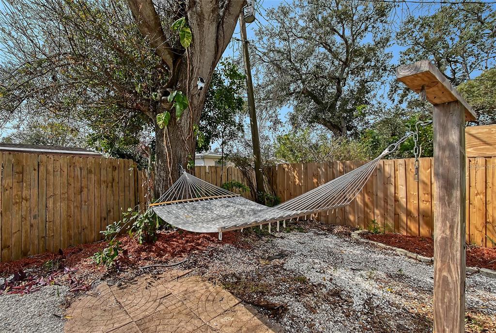Sarasota, Florida, 34239, United States, 4 Bedrooms Bedrooms, ,2 BathroomsBathrooms,Residential,For Sale,1942091