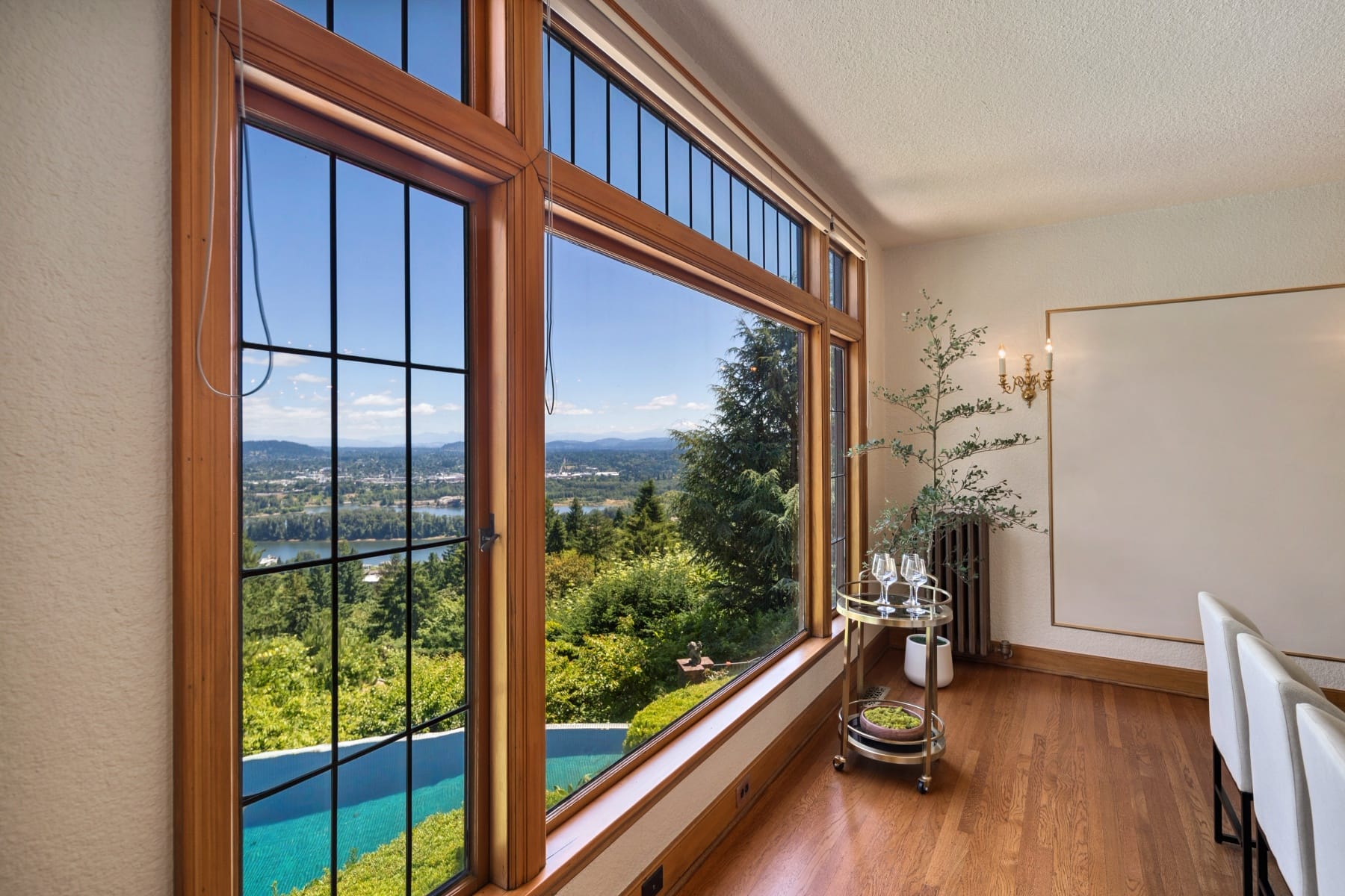  5570 SW MENEFEE DR Portland, OR 97239 - 物件實景