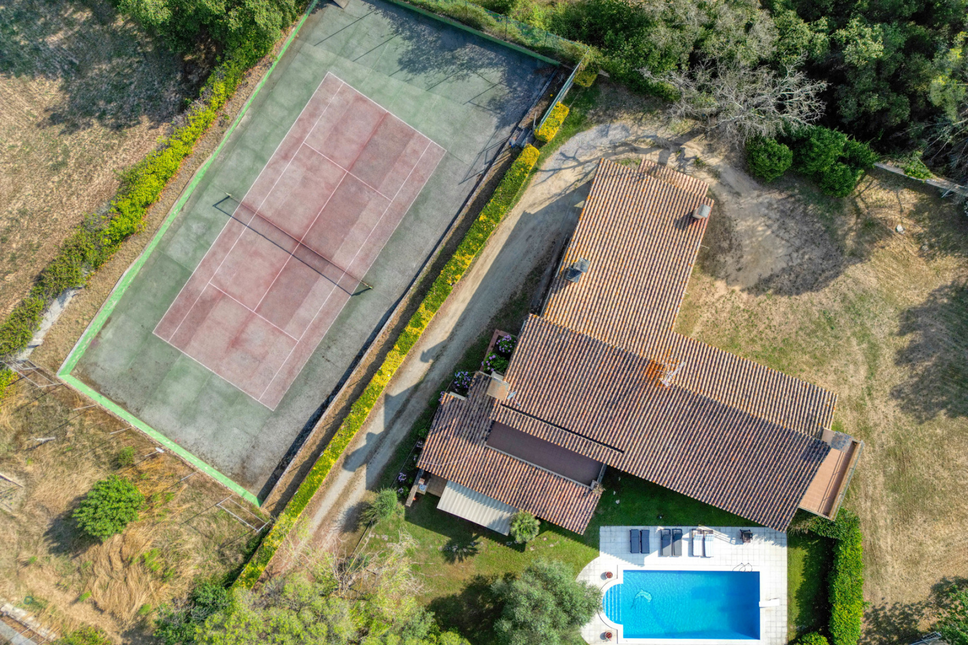  Beautiful villa in ideal location, surrounded by nature, in Solius - 物件實景