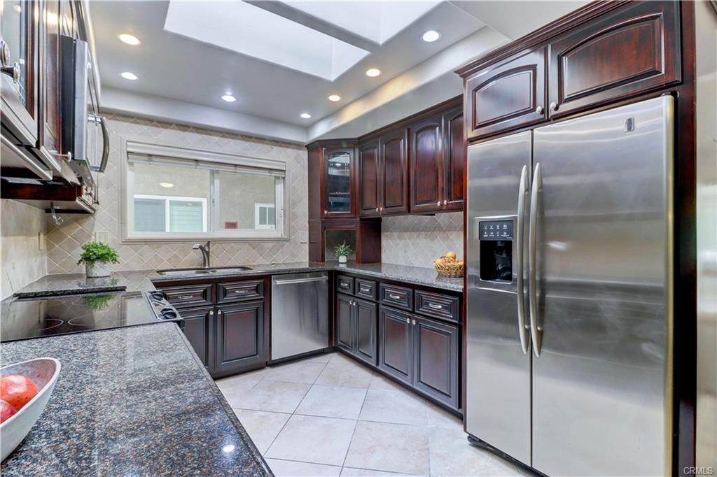 Laguna Woods, California, 92637, United States, 2 Bedrooms Bedrooms, ,1 BathroomBathrooms,Residential,For Sale,1927810